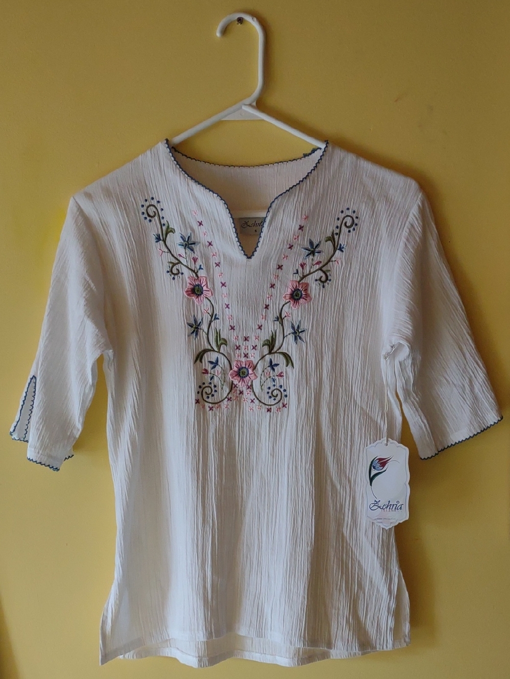 Zehria Embroidered Floral V-Neck Tunic Blouse